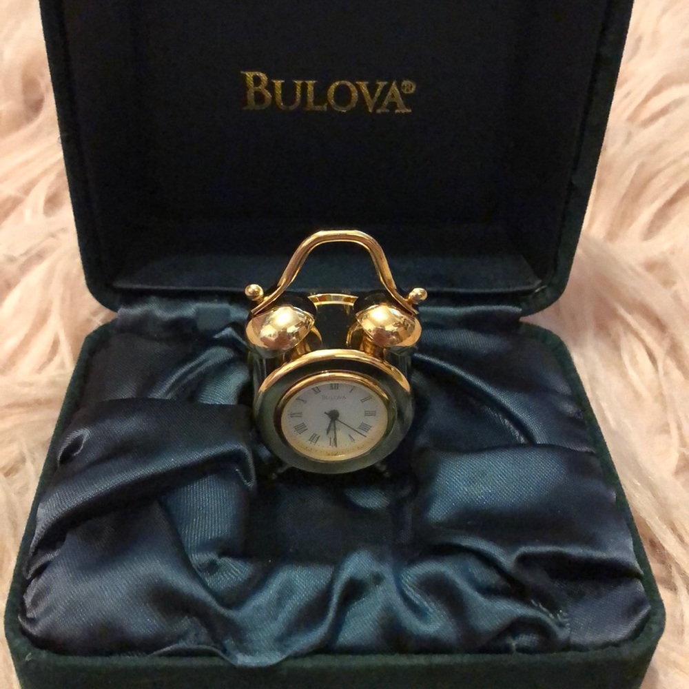 Bulova clock